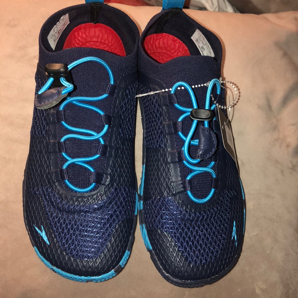 Water shoes